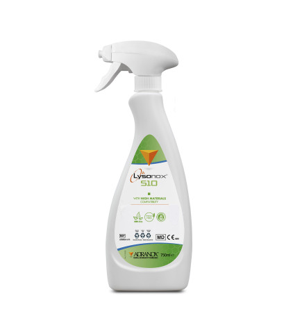 Lysonox S10 è una schiuma detergente e disinfettante