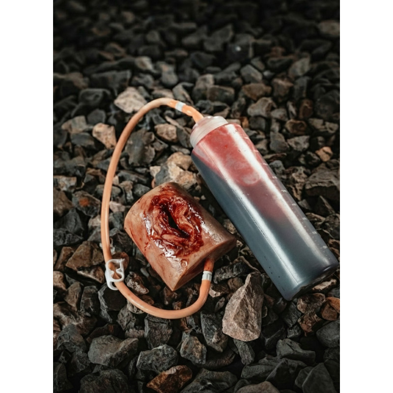 Simulatore di ferita da scheggia